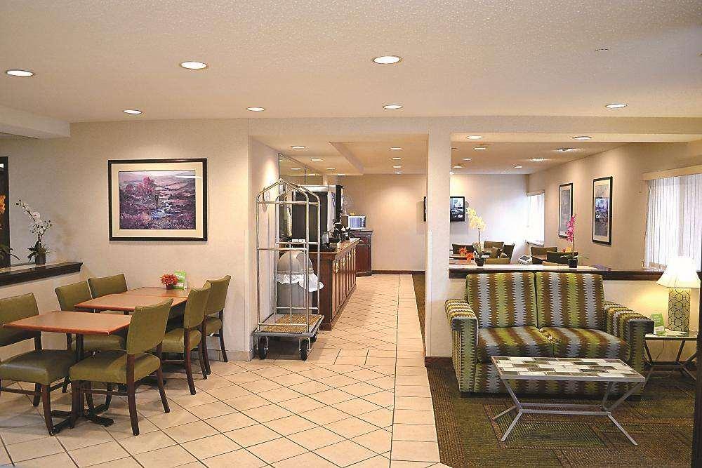 Days Inn By Wyndham Pleasant Prairie Kenosha Интерьер фото