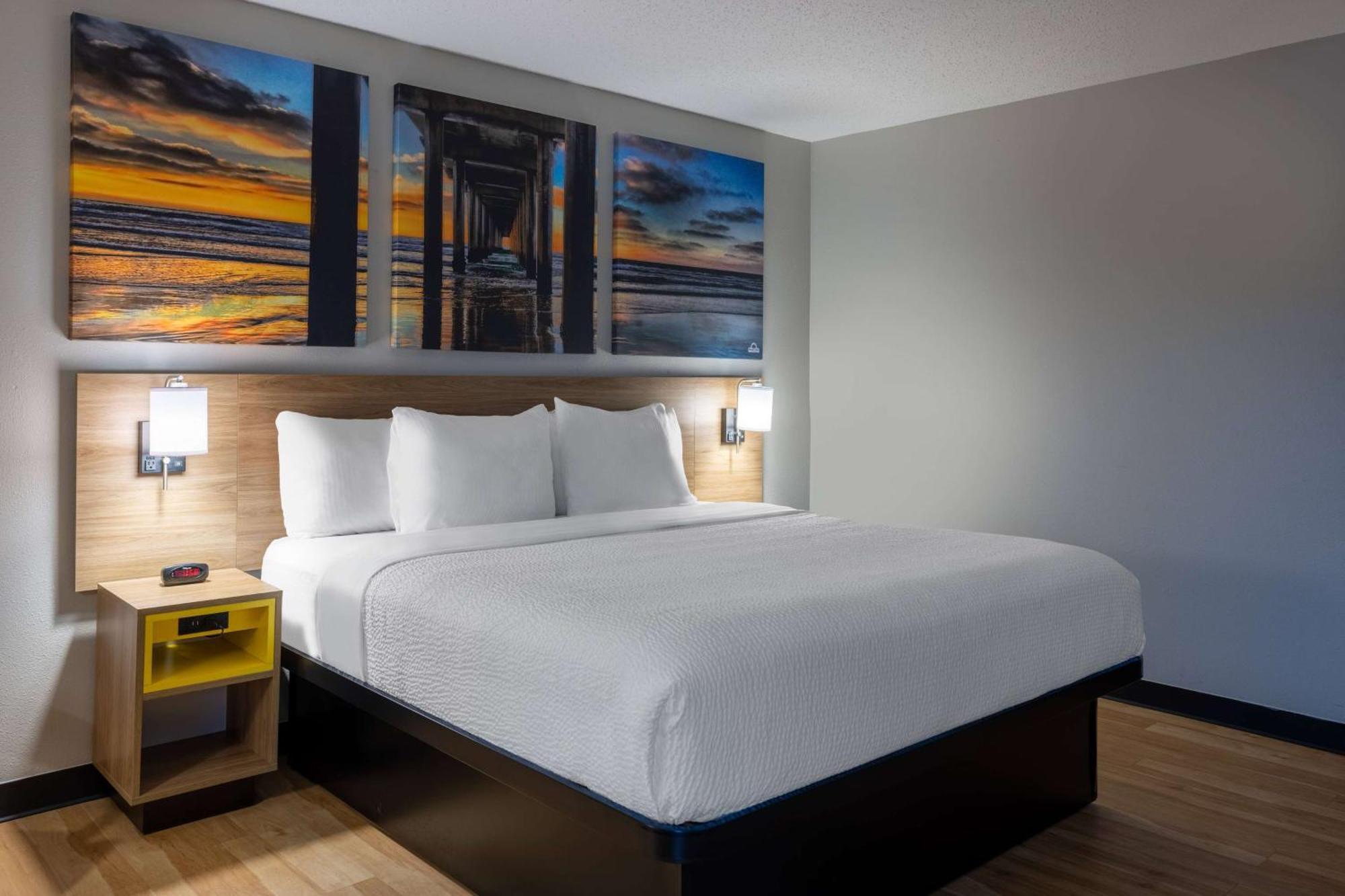 Days Inn By Wyndham Pleasant Prairie Kenosha Экстерьер фото